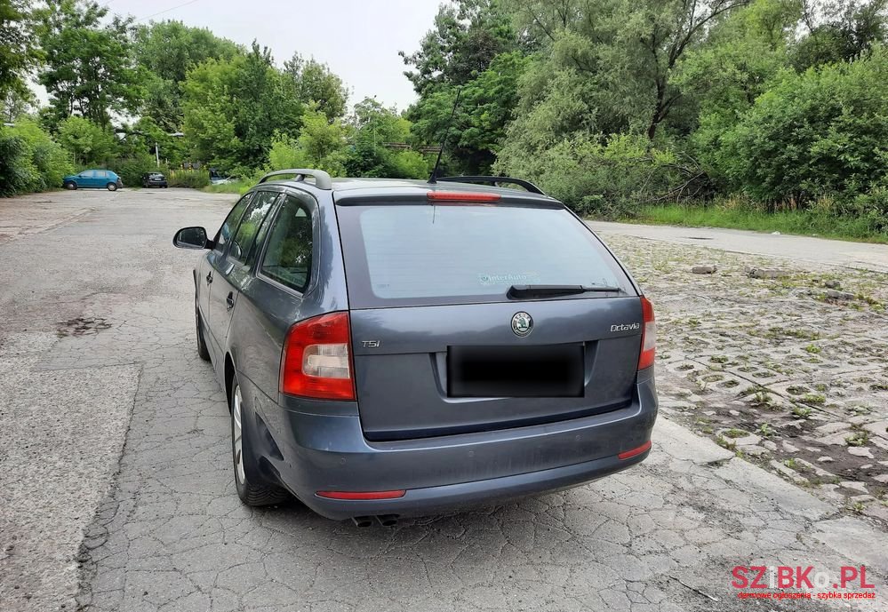 2009' Skoda Octavia 1.4 Tsi Elegance photo #4