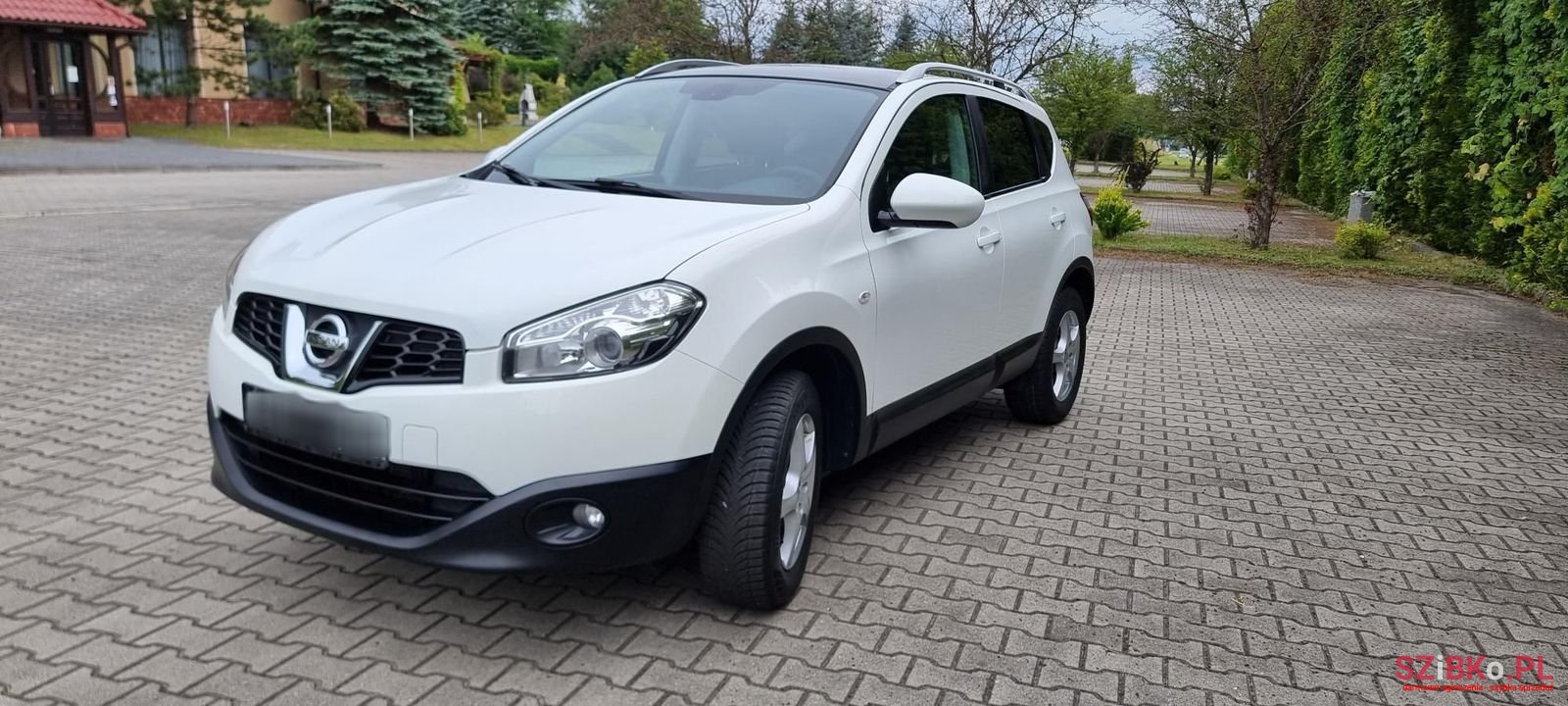 2011' Nissan Qashqai photo #1