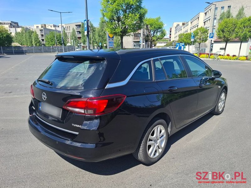 2017' Opel Astra V 1.4 T Dynamic photo #3