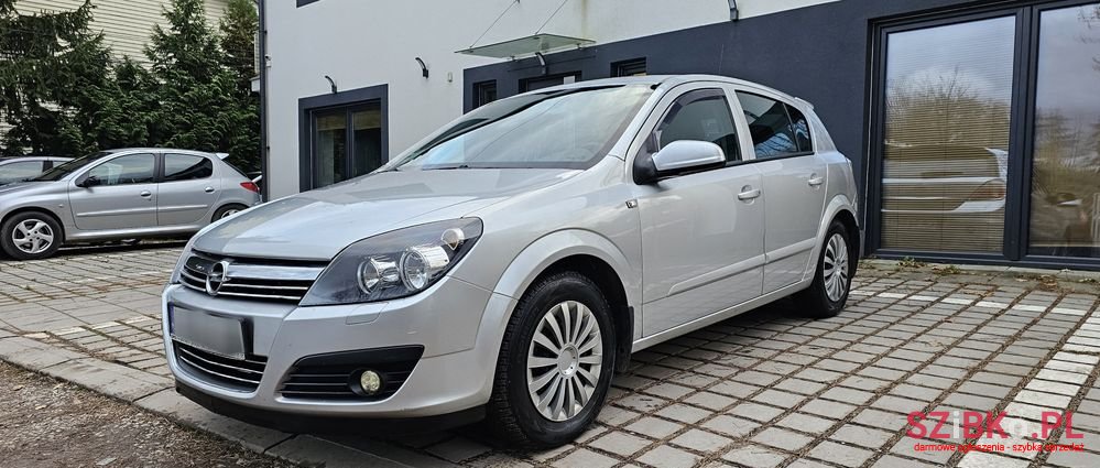 2007' Opel Astra photo #3