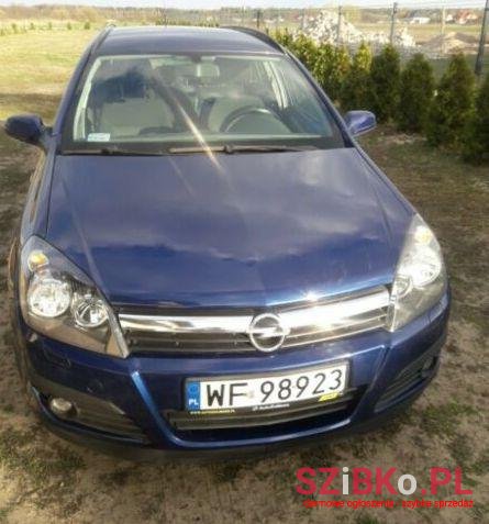 2005' Opel Astra photo #2