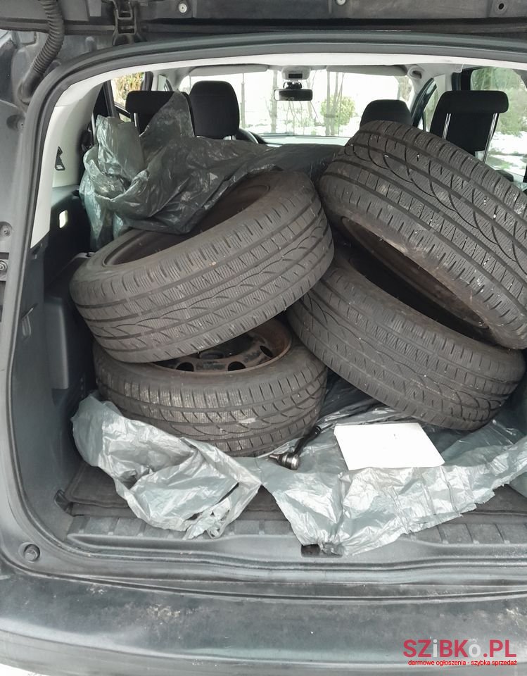 2010' Peugeot 5008 photo #6