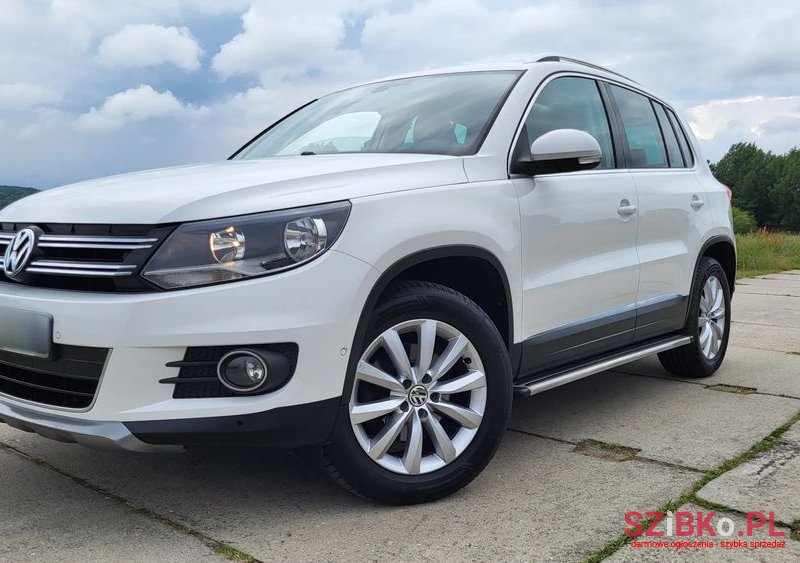 2012' Volkswagen Tiguan photo #1