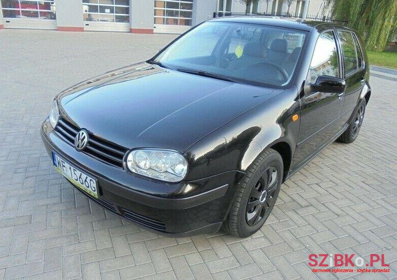 1999' Volkswagen Golf photo #1