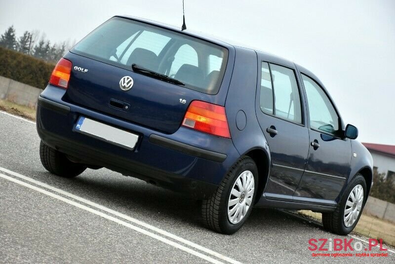 2000' Volkswagen Golf photo #6