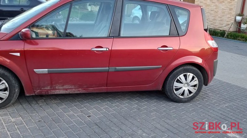 2005' Renault Scenic Avantage photo #5